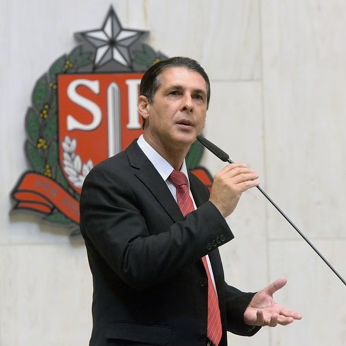 WhatsApp_Image_2025-10-15_at_18.05